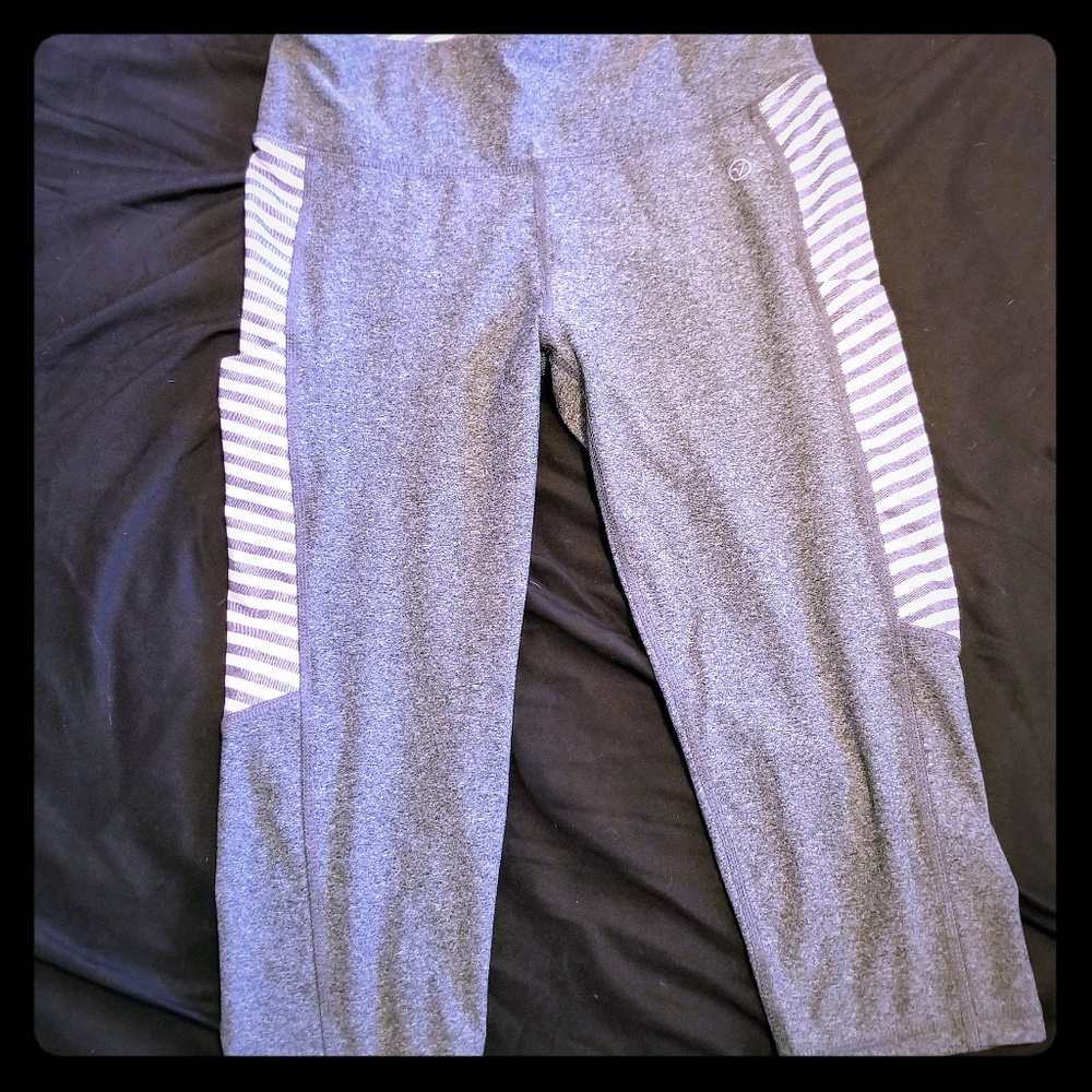 Vogo Athletica capris
